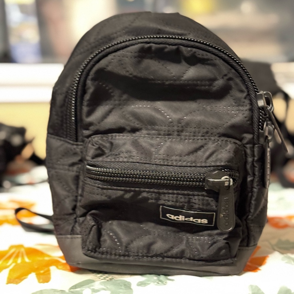 Adidas mini backpack - Picture 2 of 5